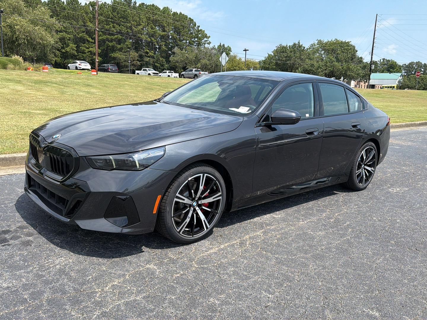 Gray (Dark Graphite Metallic) 2027 BMW 5 Series Sedan Rear-Wheel Drive Automatic