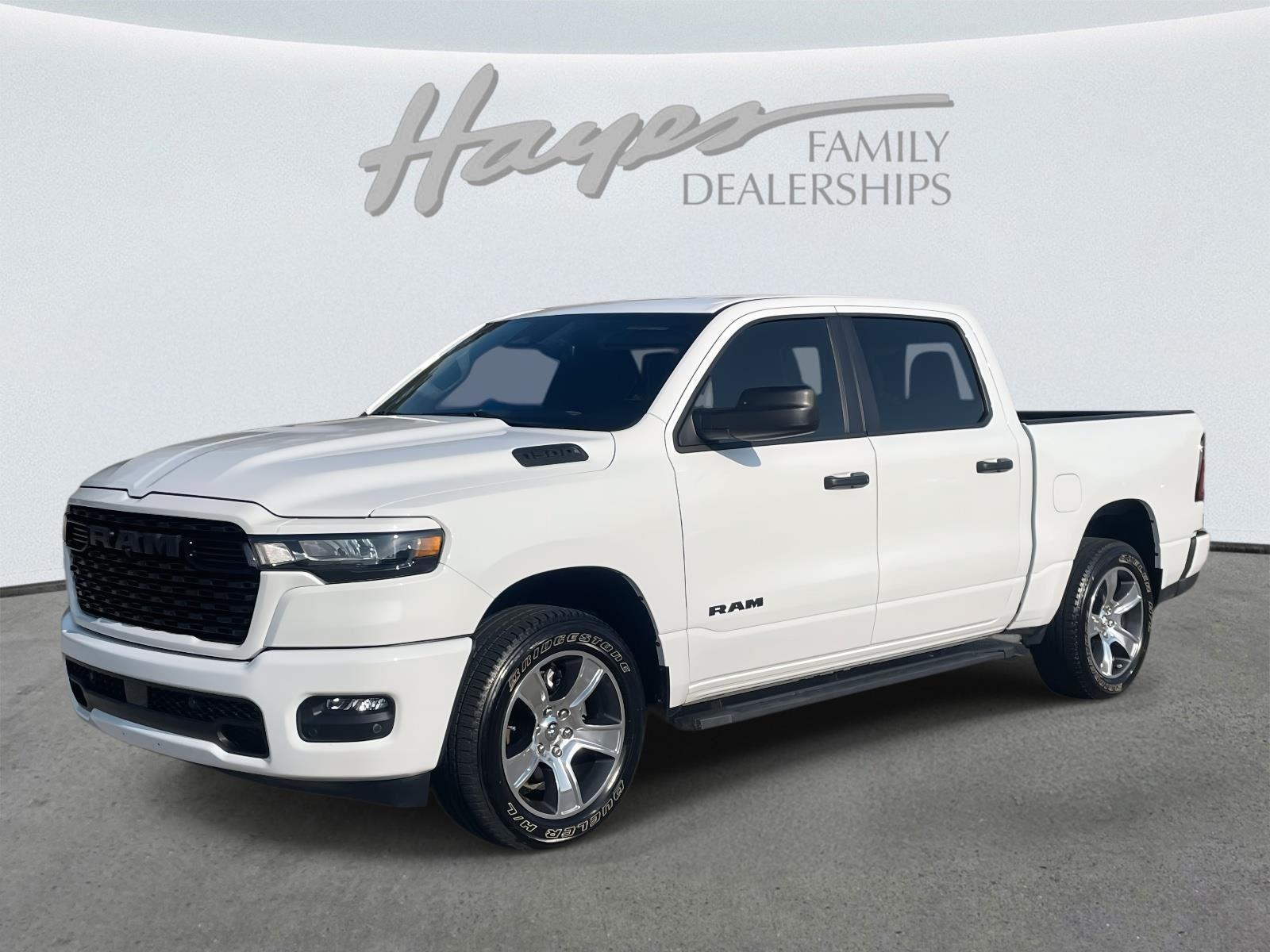 2025 RAM 1500 Tradesman Crew Cab 4WD