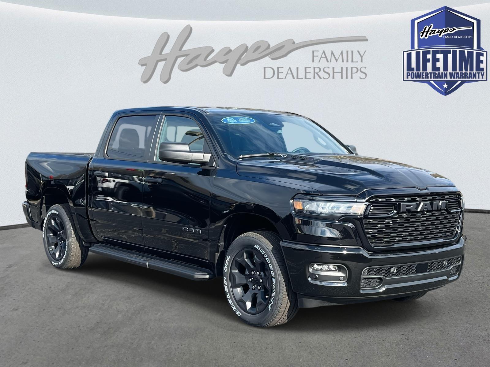 2026 RAM 1500 Express Crew Cab 4WD