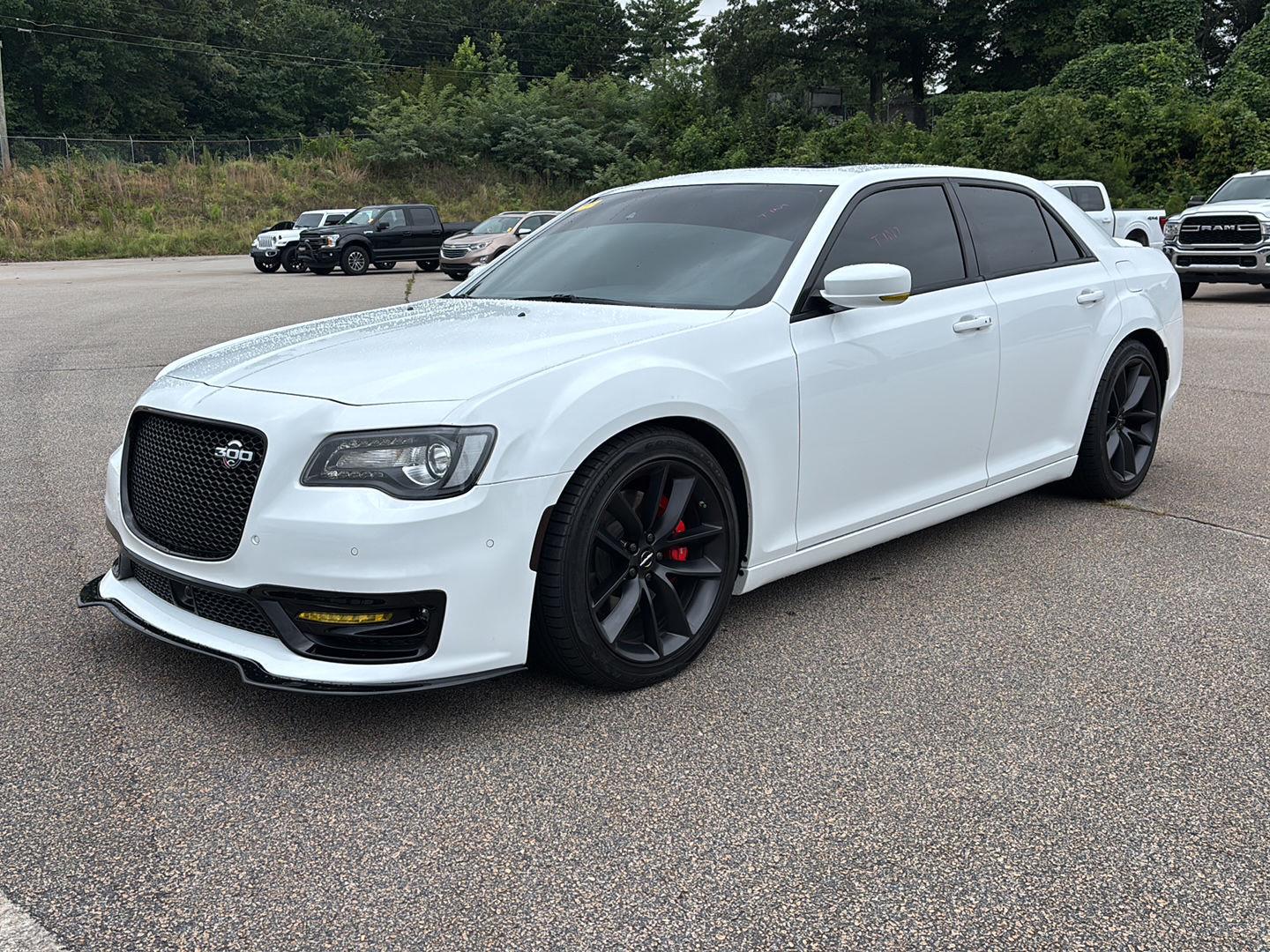 Bright White Clearcoat 2023 Chrysler 300 Sedan Rear-Wheel Drive 8-Speed Automatic