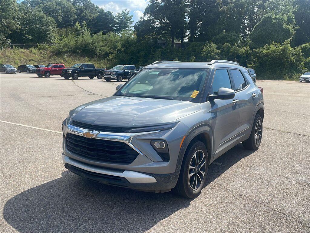 Sterling Gray Metallic 2025 Chevrolet Trailblazer SUV / Crossover Four-Wheel Drive 9-Speed Automatic