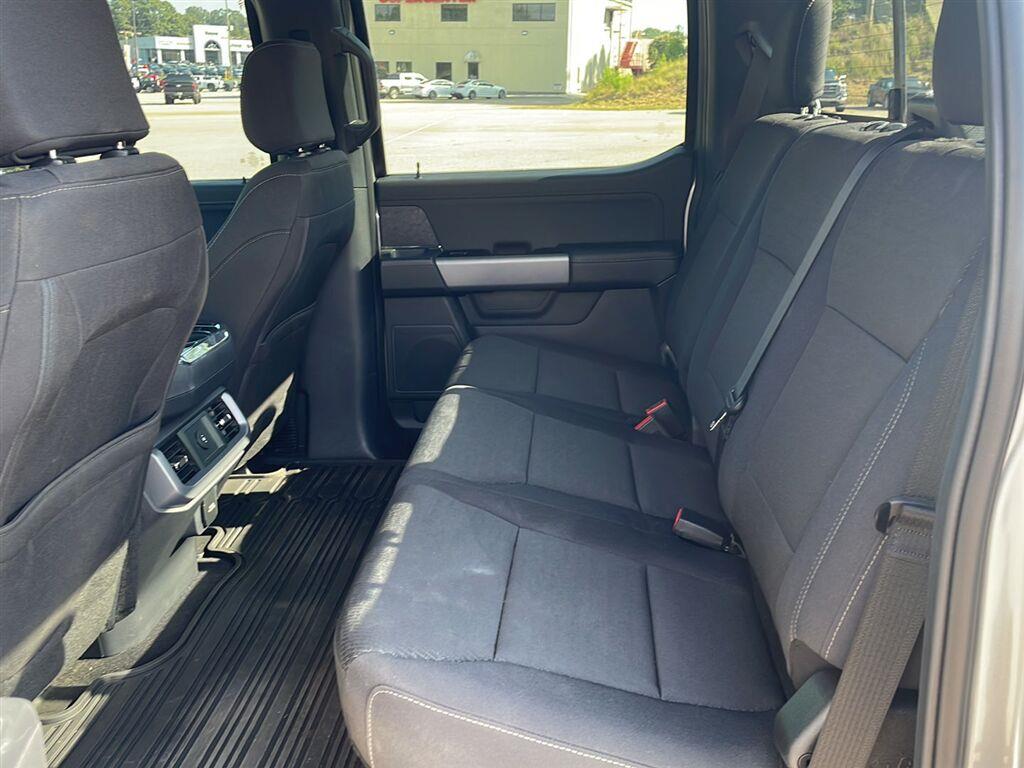 View vehicle photo 7