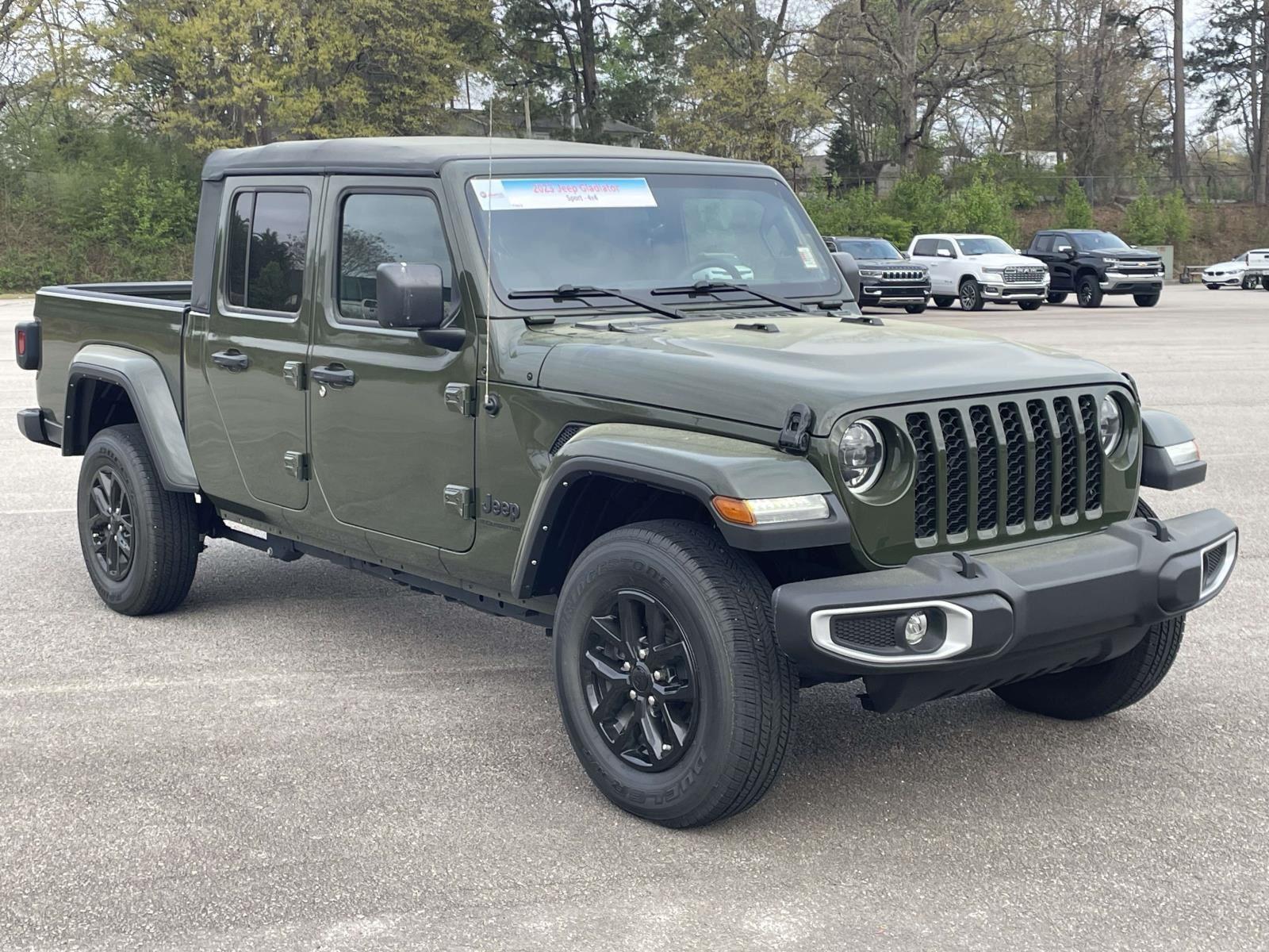 2023 Jeep Gladiator Sport S Crew Cab 4WD