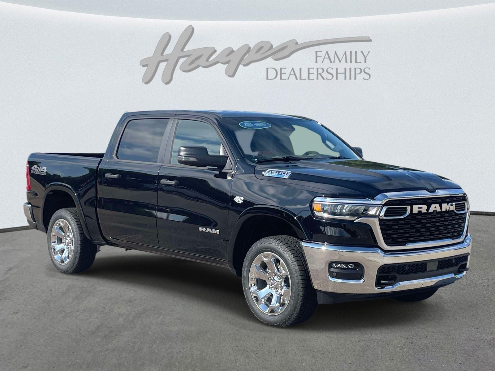 Diamond Black Crystal Pearlcoat 2026 RAM 1500 Big Horn Crew Cab 4WD Pickup Truck Four-Wheel Drive 8-Speed Automatic