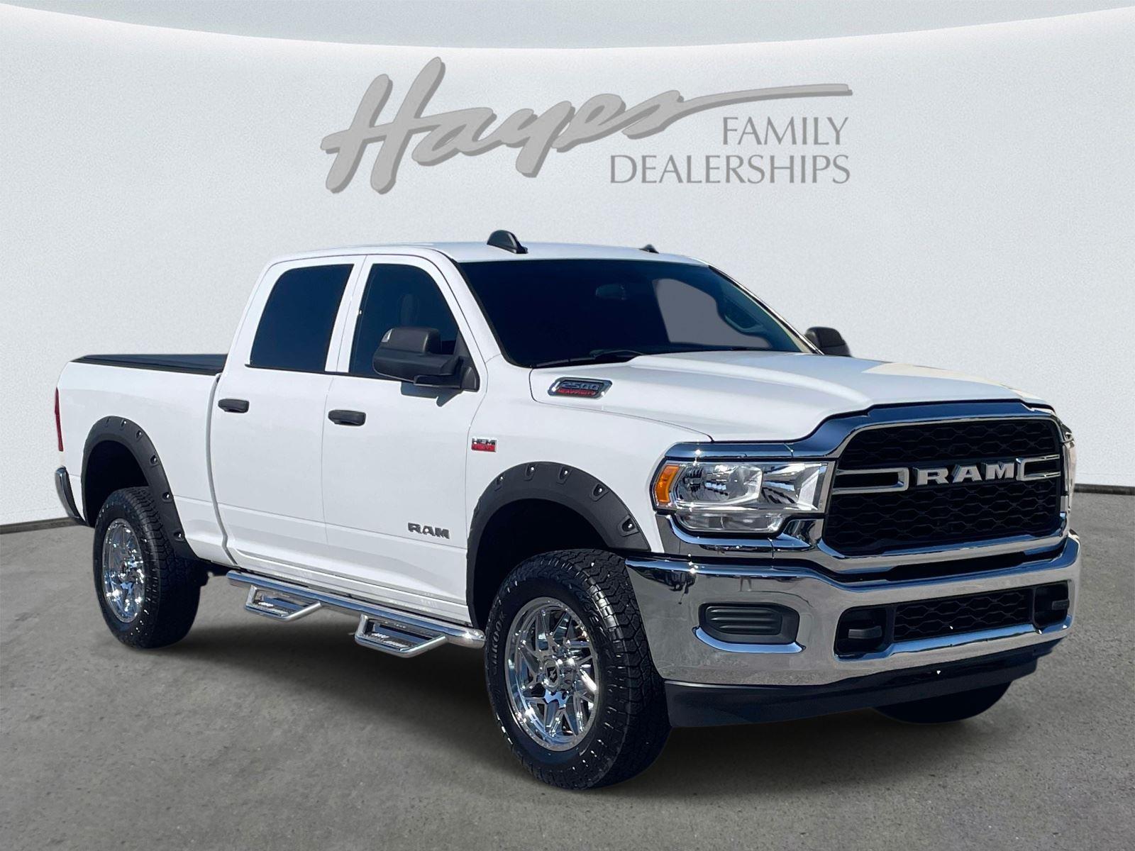 Bright White Clearcoat 2022 RAM 2500 Pickup Truck Four-Wheel Drive 8-Speed Automatic