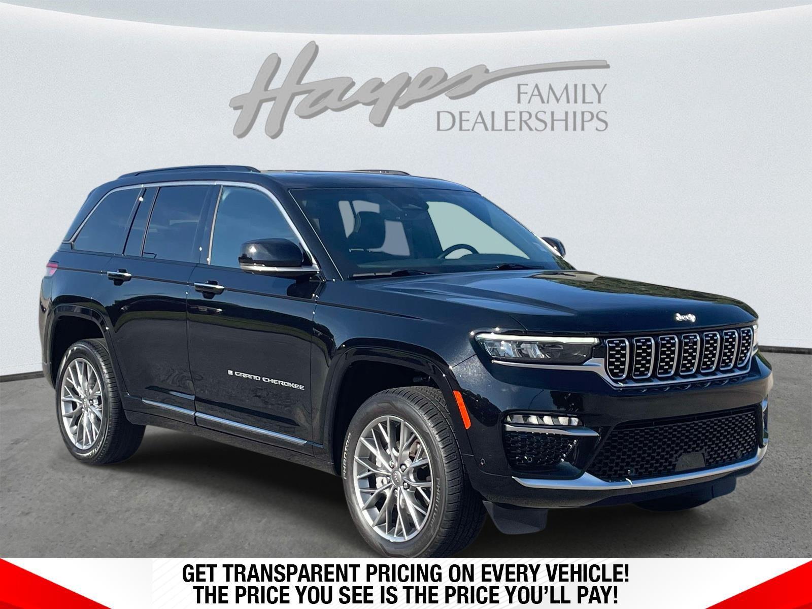 Diamond Black Crystal Pearlcoat 2025 Jeep Grand Cherokee SUV / Crossover Four-Wheel Drive 8-Speed Automatic