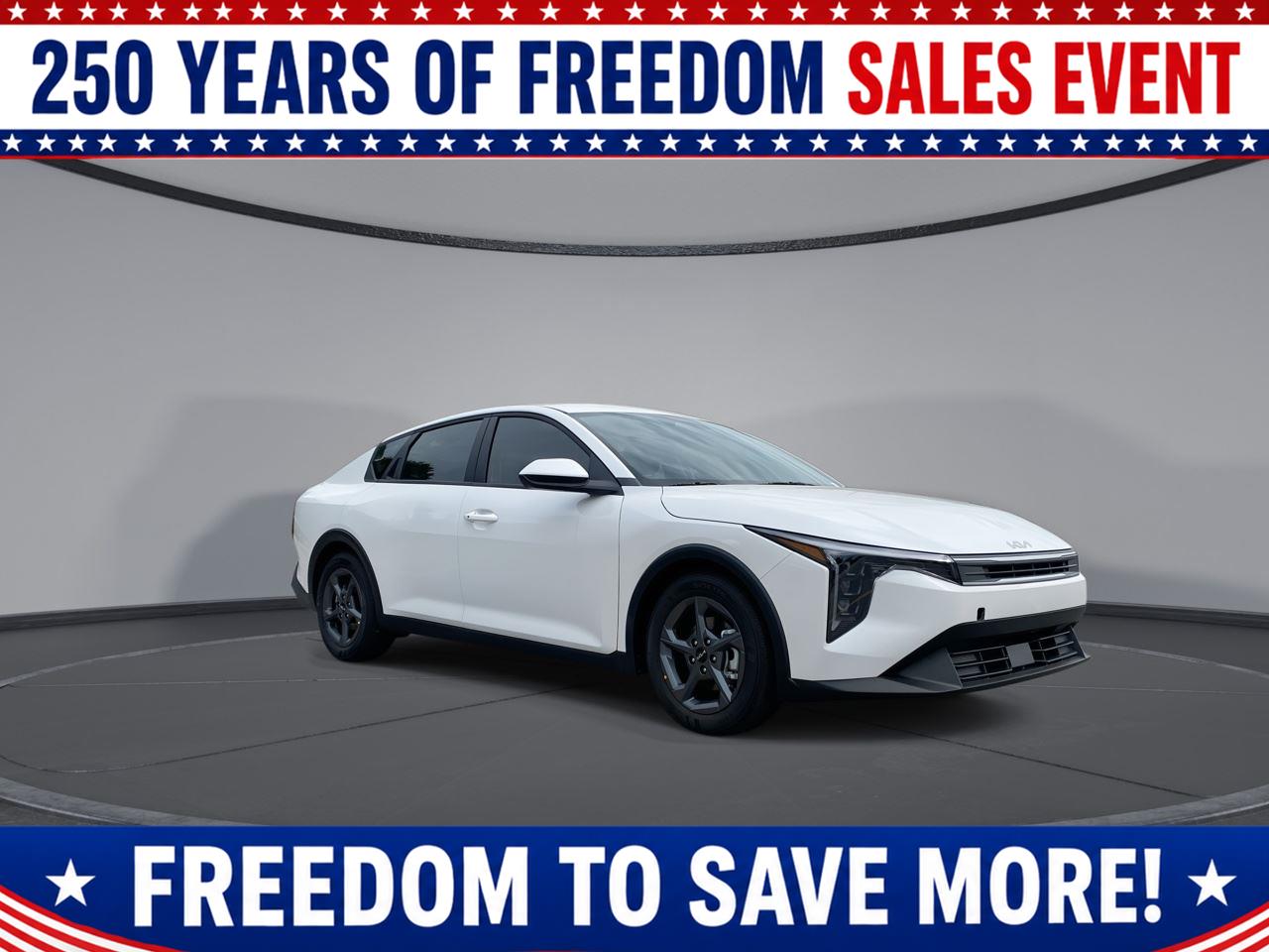 New 2026 Snow White Pearl Kia LXS image 2