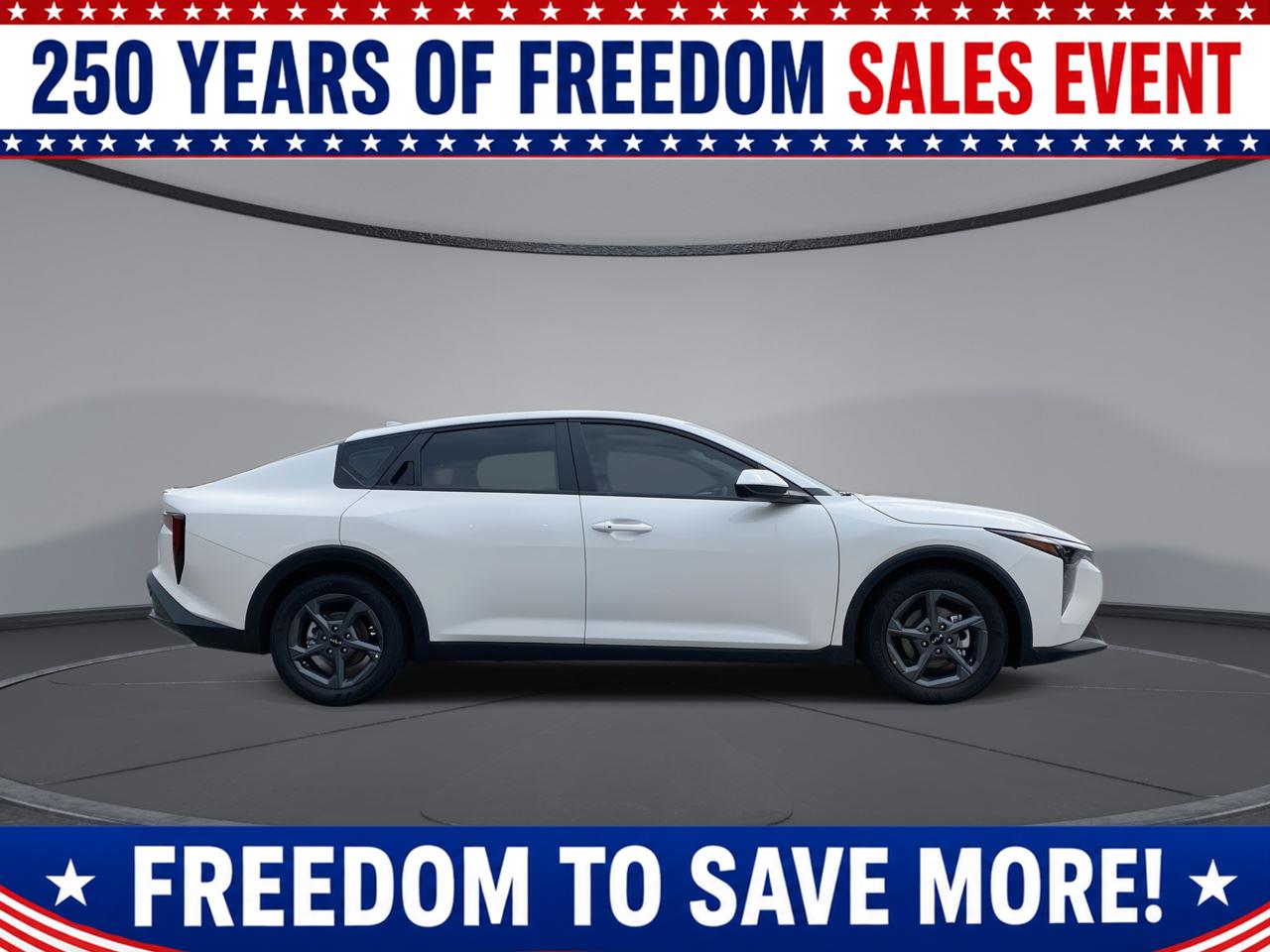 New 2026 Snow White Pearl Kia LXS image 9