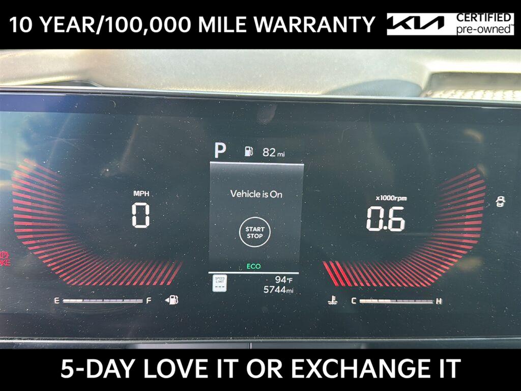 Used 2026 Kia Carnival Van