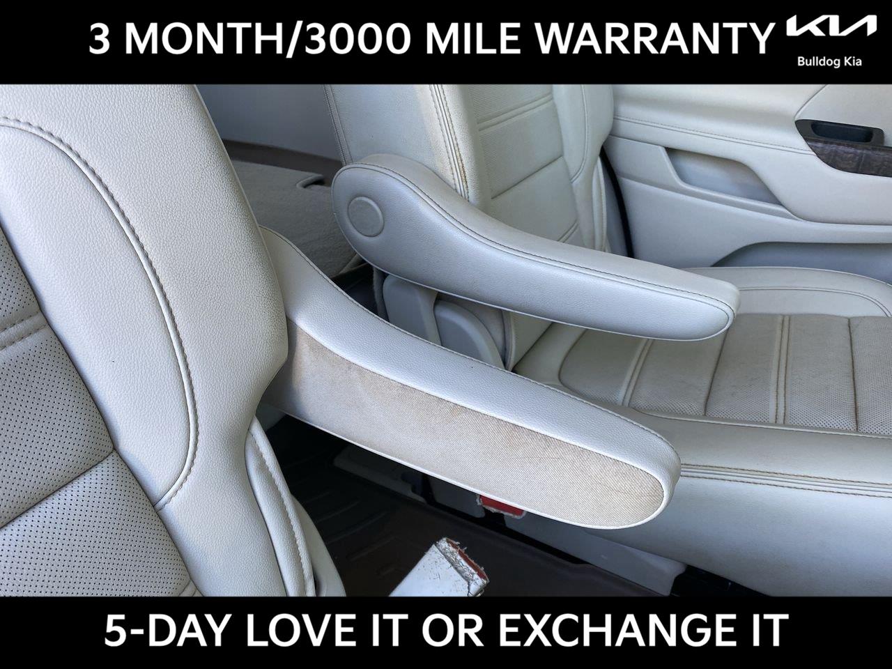 Used 2023 GMC Acadia Sedan