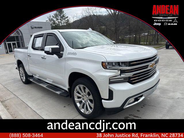 White (Iridescent Pearl Tricoat) 2021 Chevrolet Silverado 1500 High Country Crew Cab 4WD Pickup Truck Four-Wheel Drive Automatic