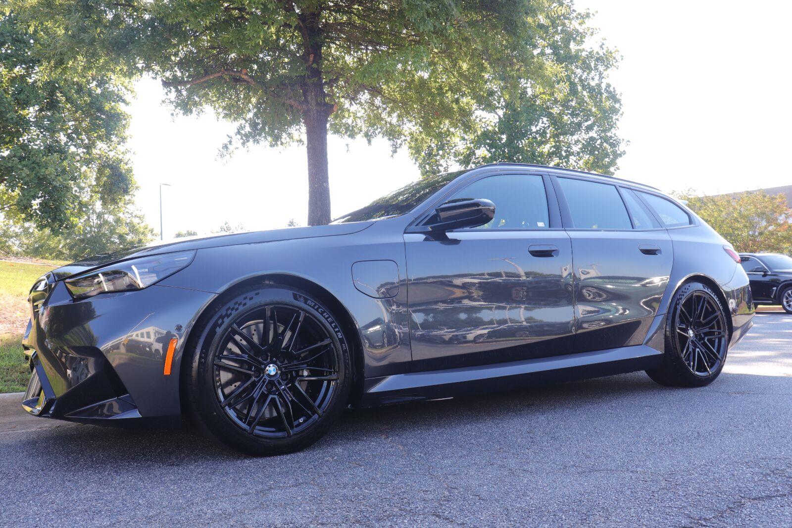 Gray (Dark Graphite Metallic) 2027 BMW M5 Wagon All-Wheel Drive Automatic