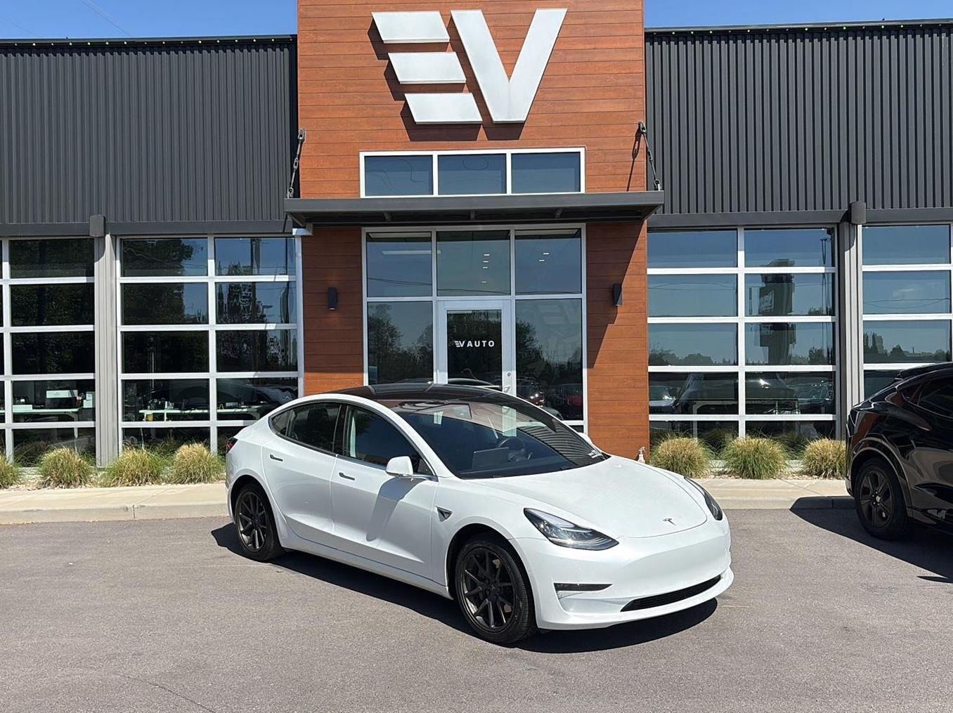 2018 Tesla Model 3 Long Range's photo