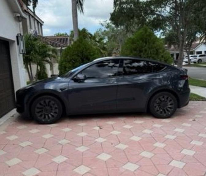 2024 Tesla Model Y Long Range Dual Motor All-Wheel Drive's photo