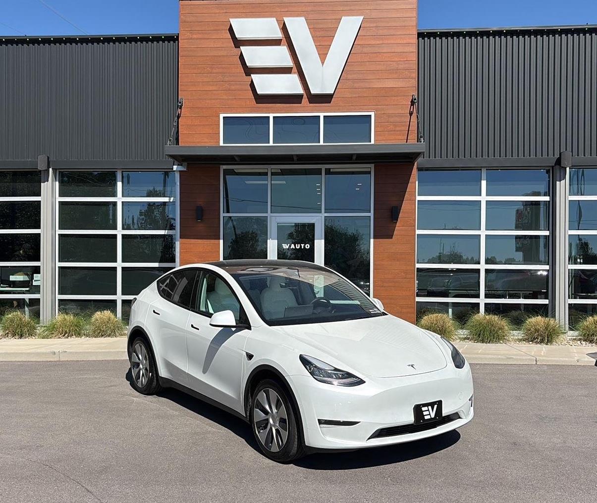 2021 Tesla Model Y Long Range Dual Motor All-Wheel Drive's photo