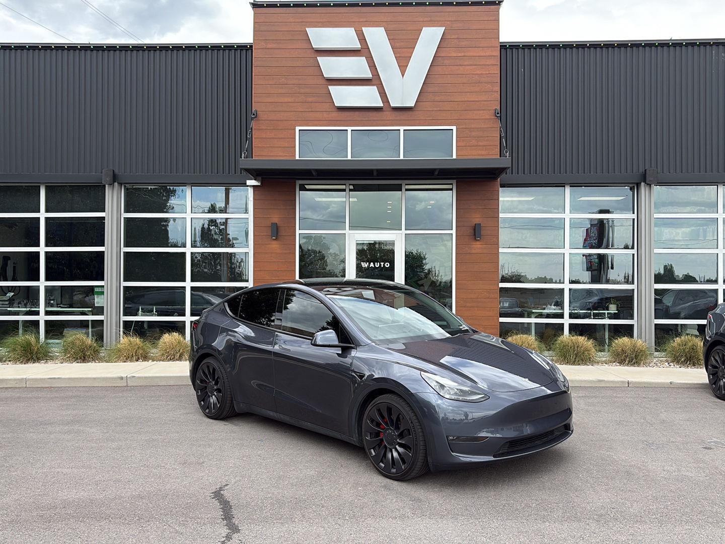 2023 Tesla Model Y Performance Dual Motor All-Wheel Drive's photo