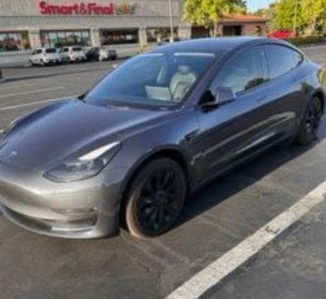 2022 Tesla Model 3 Long Range Dual Motor All-Wheel Drive's photo