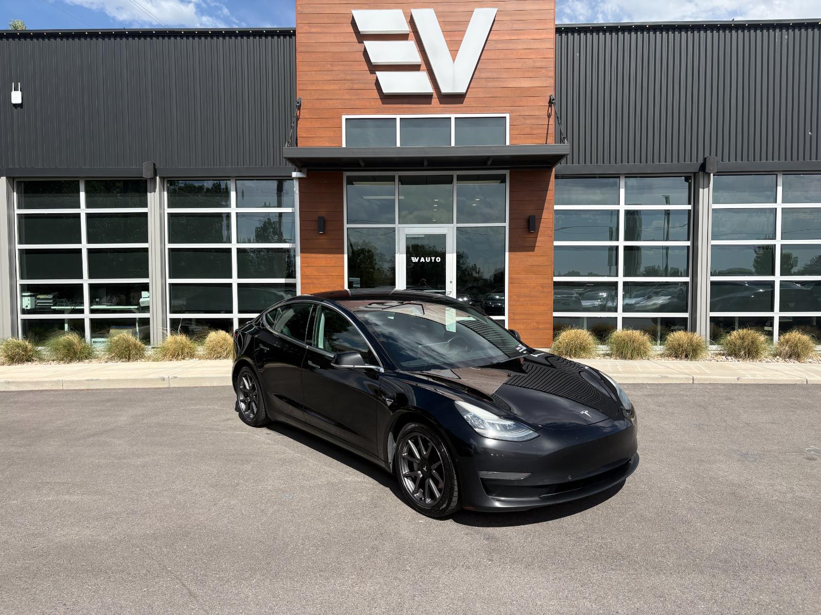 2018 Tesla Model 3 Long Range Dual Motor All-Wheel Drive's photo