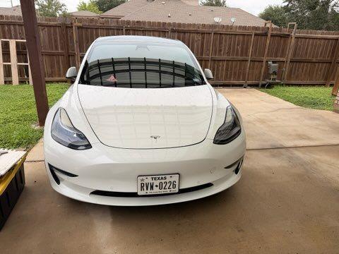 2022 Tesla Model 3 Long Range Dual Motor All-Wheel Drive's photo