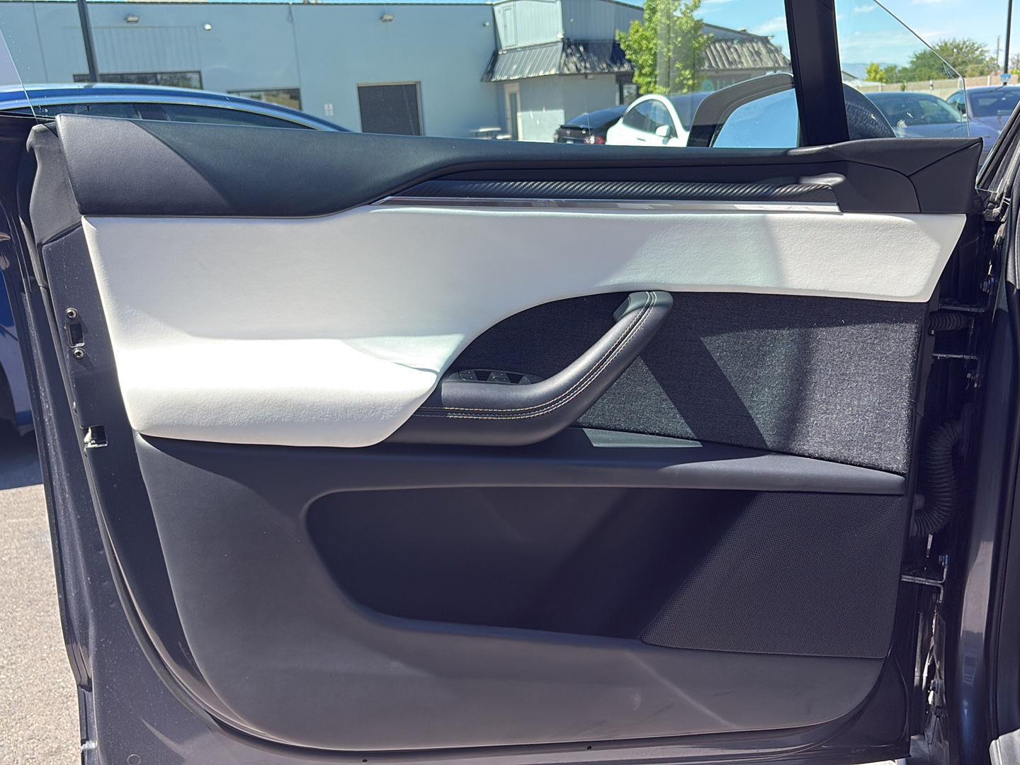 2023 Tesla Model X Plaid - Photo 11