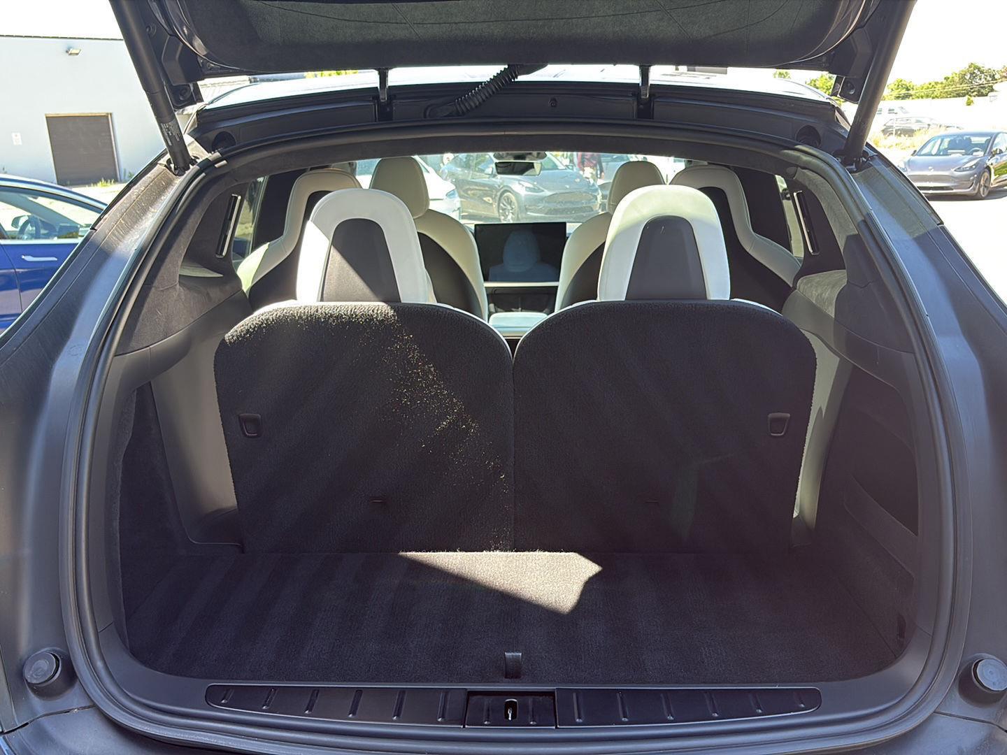 2023 Tesla Model X Plaid - Photo 17