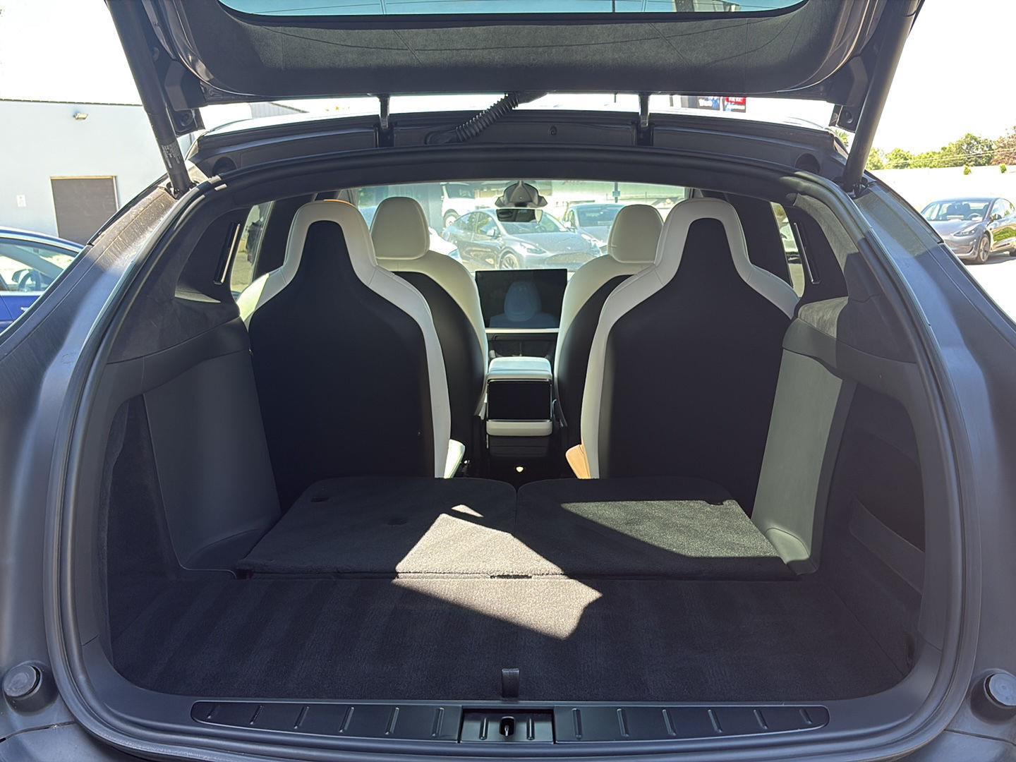 2023 Tesla Model X Plaid - Photo 18