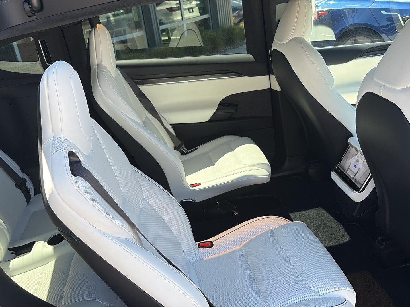 2023 Tesla Model X Plaid - Photo 19