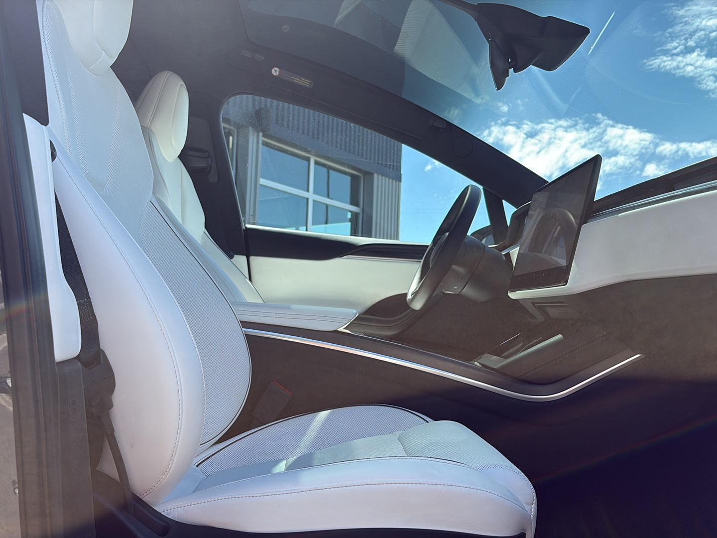 2023 Tesla Model X Plaid - Photo 24
