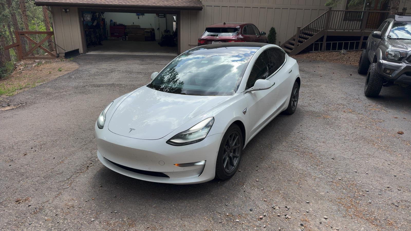 2019 Tesla Model 3's photo
