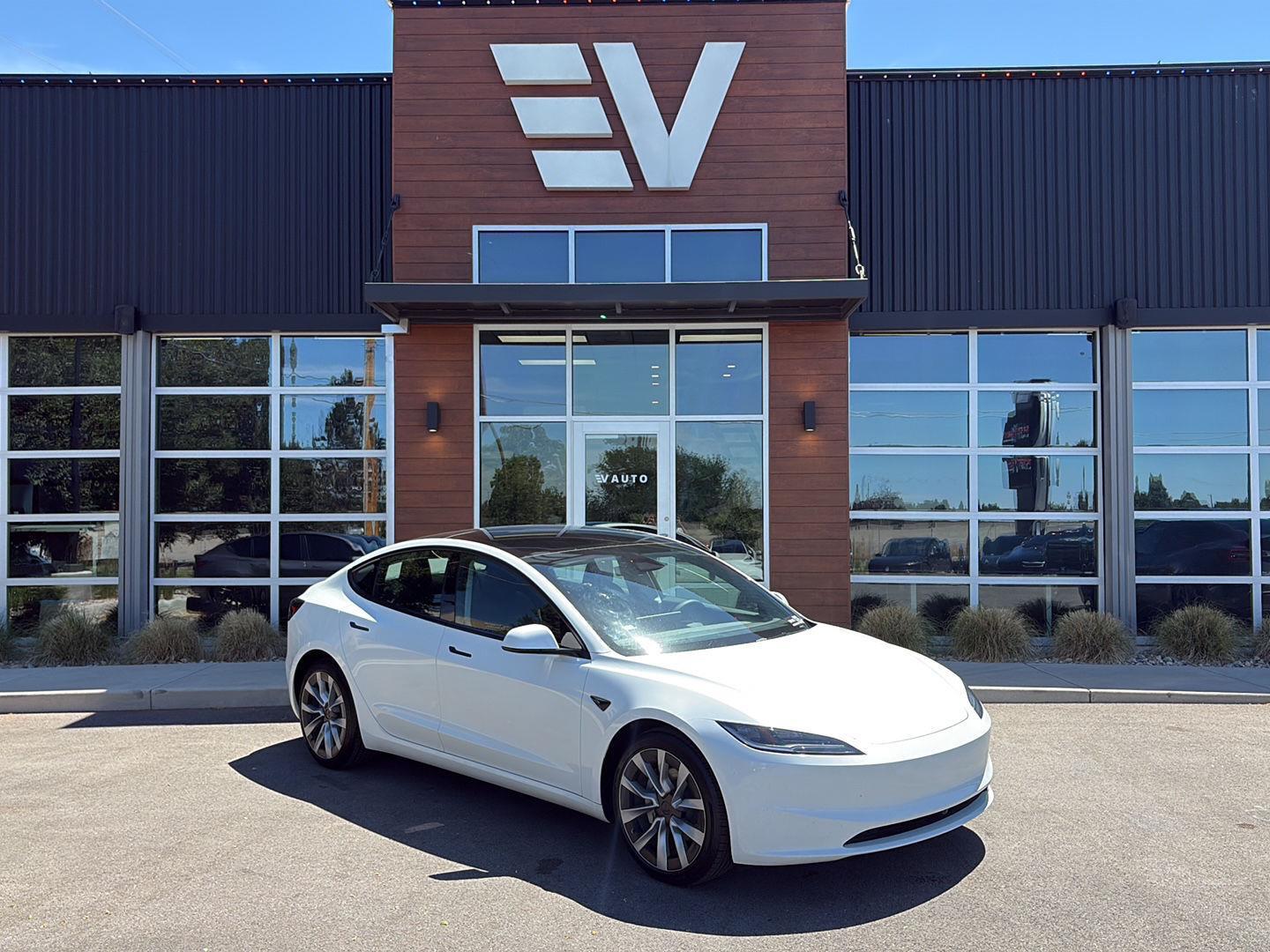 2026 Tesla Model 3 Standard's photo
