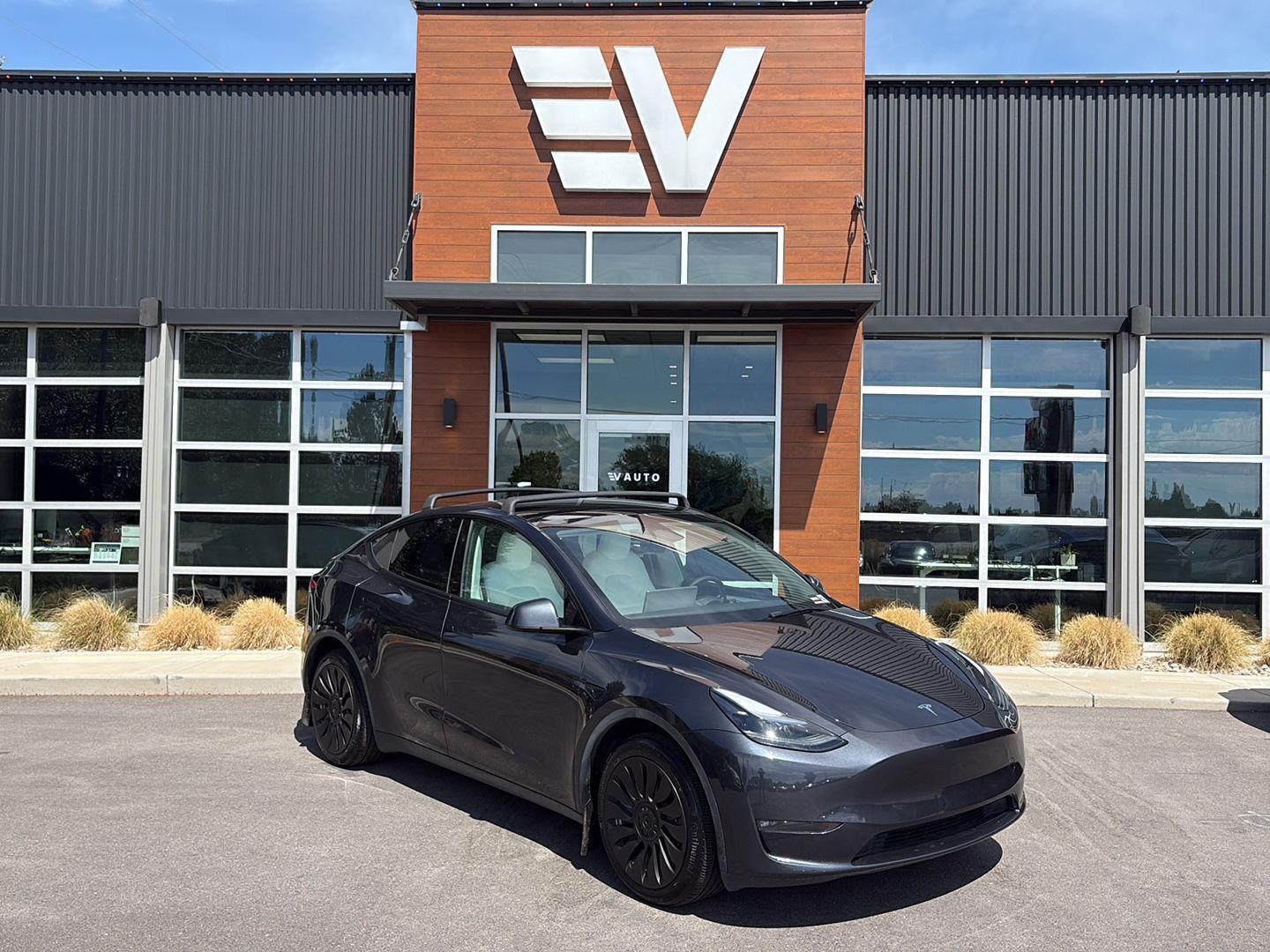 2024 Tesla Model Y Long Range Dual Motor All-Wheel Drive's photo