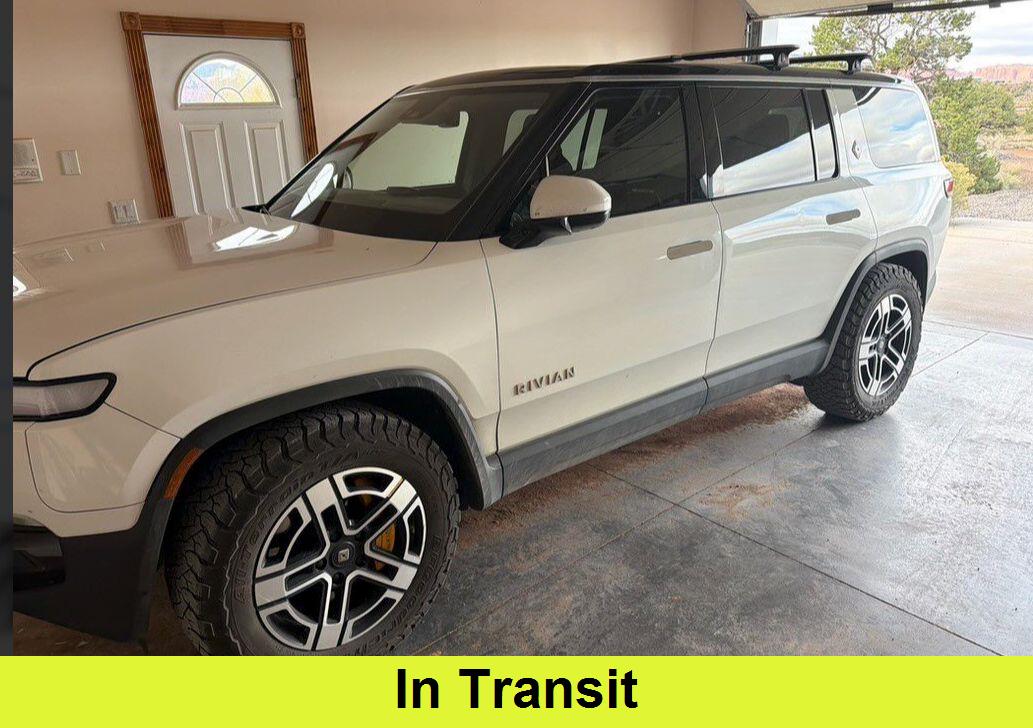 2023 Rivian R1S
