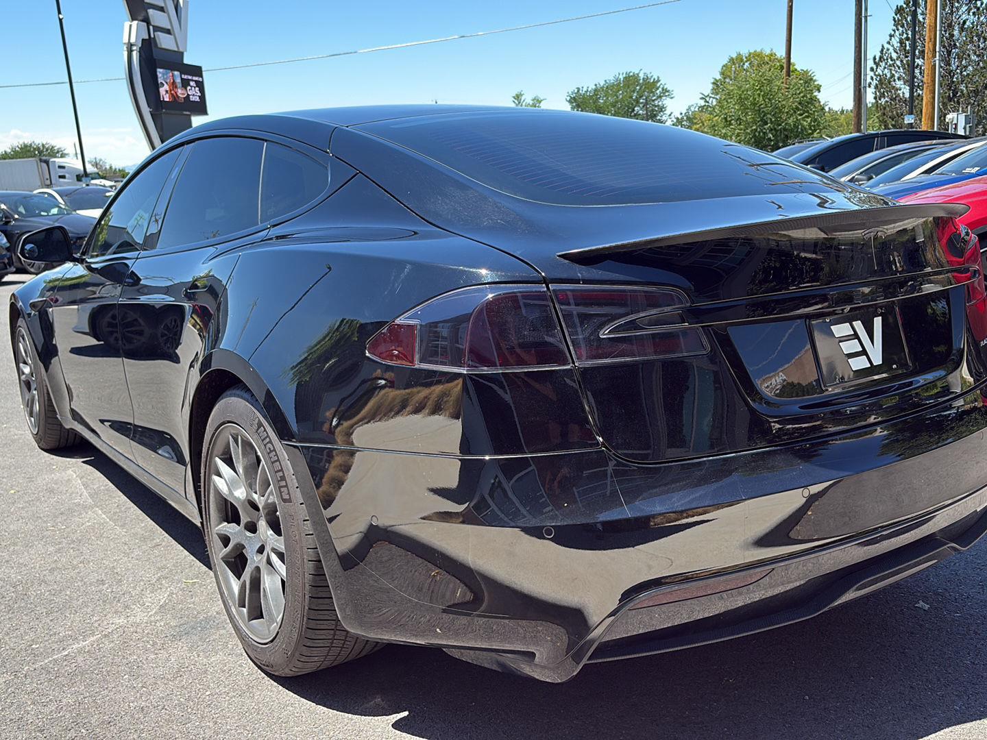 2021 Tesla Model S Plaid - Photo 6