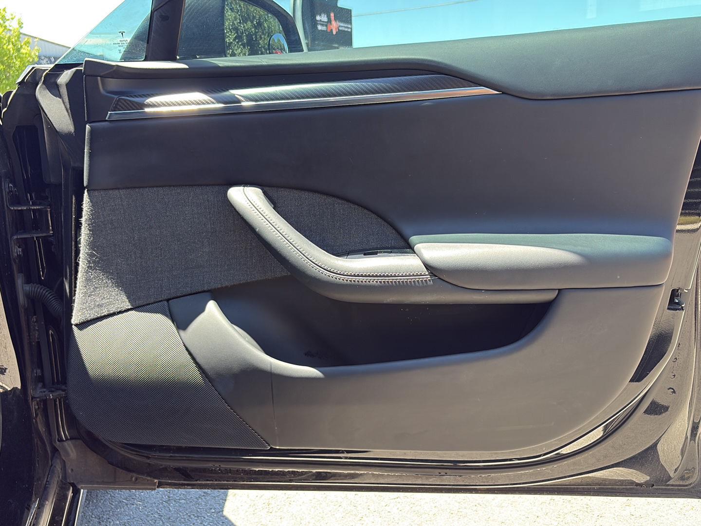 2021 Tesla Model S Plaid - Photo 11