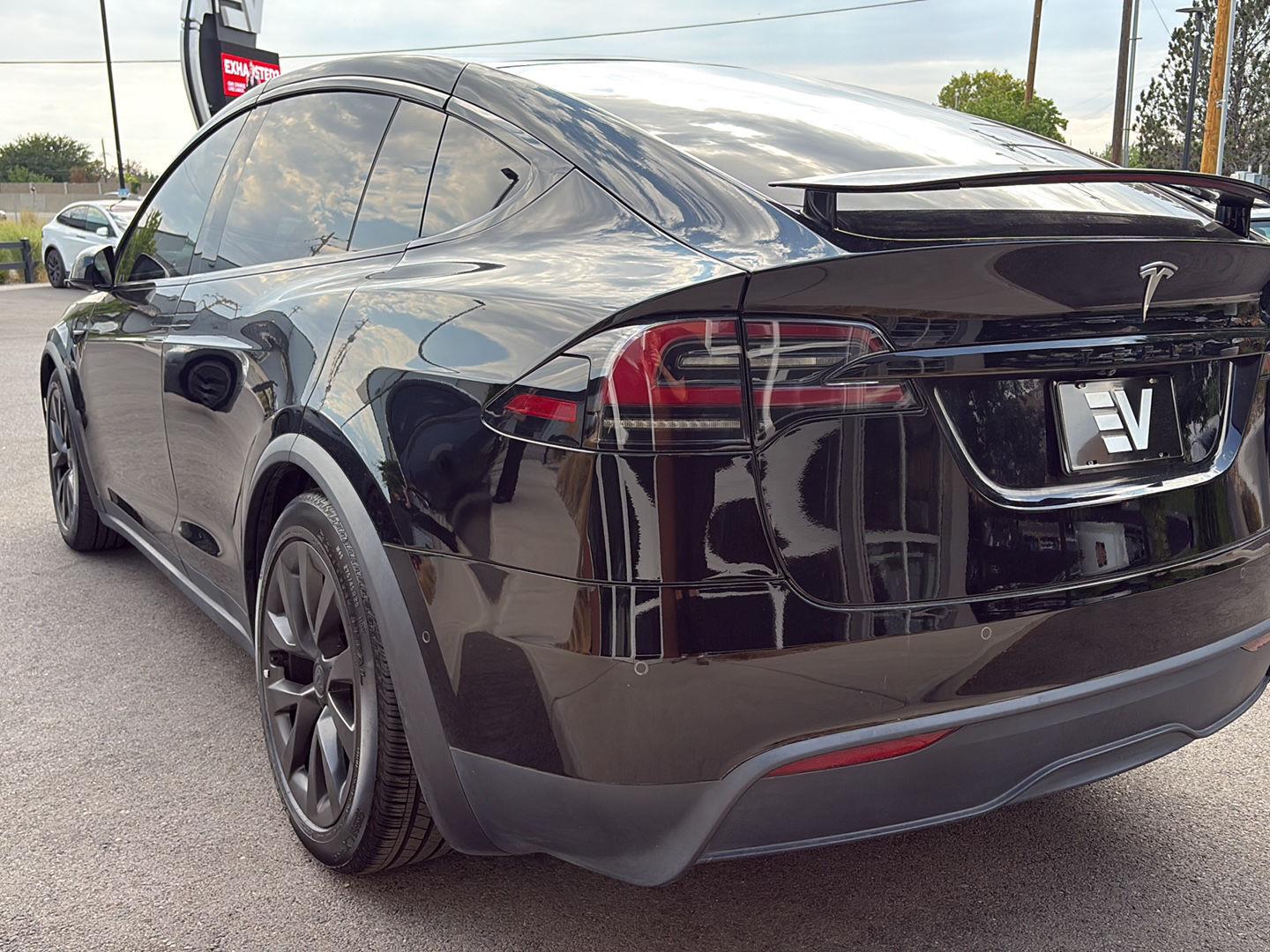 2022 Tesla Model X Long Range - Photo 6