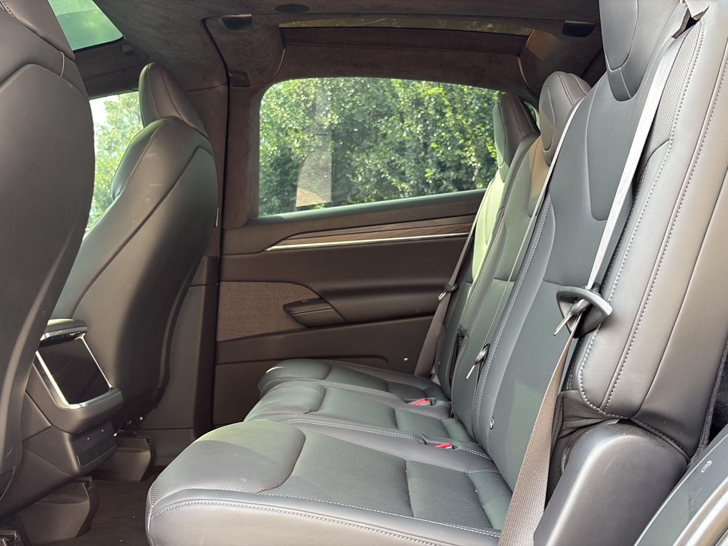 2022 Tesla Model X Long Range - Photo 19