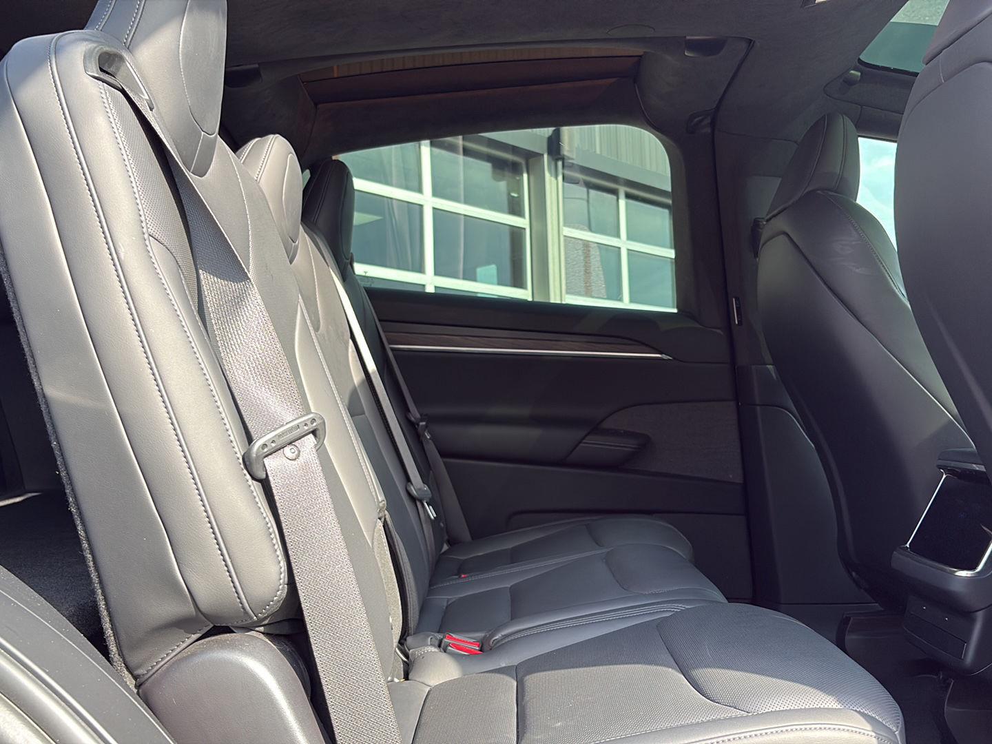2022 Tesla Model X Long Range - Photo 22