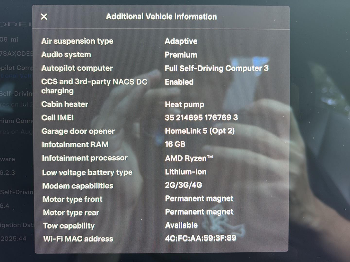 2022 Tesla Model X Long Range - Photo 25