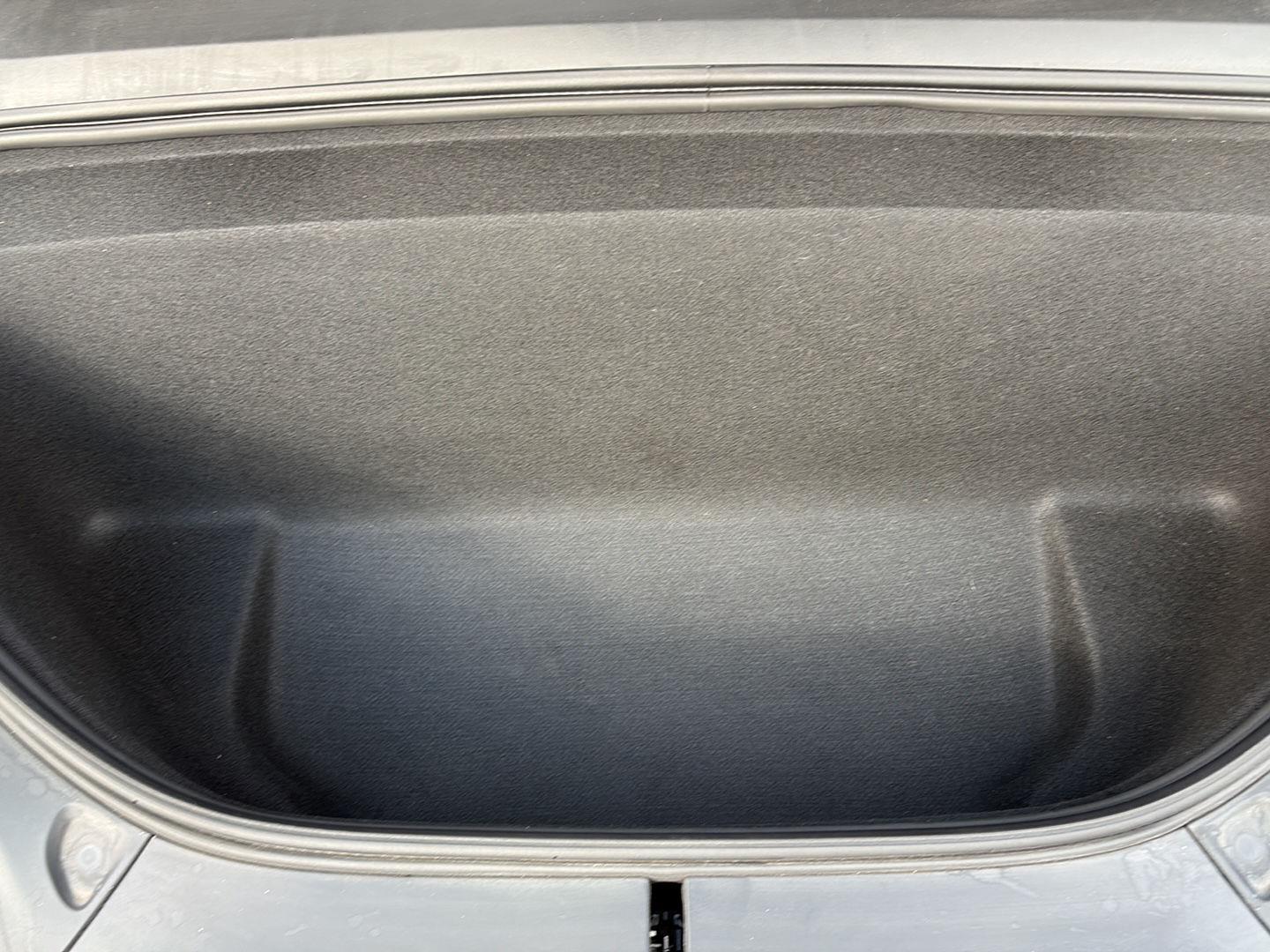 2022 Tesla Model X Long Range - Photo 26