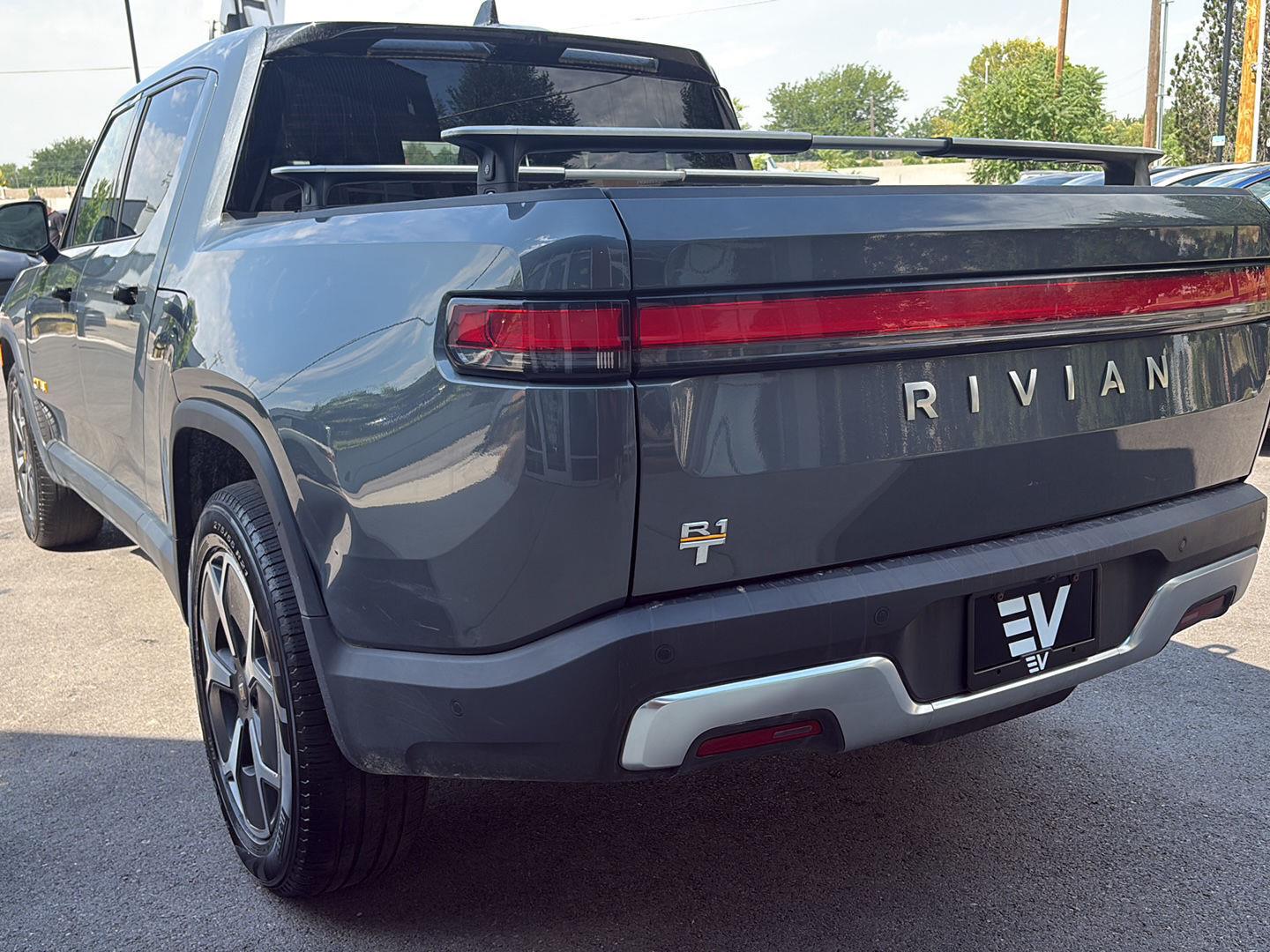 2022 Rivian R1T Adventure - Photo 6