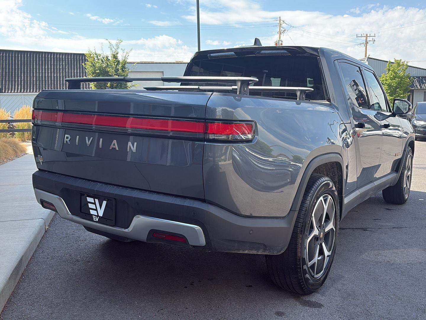 2022 Rivian R1T Adventure - Photo 8