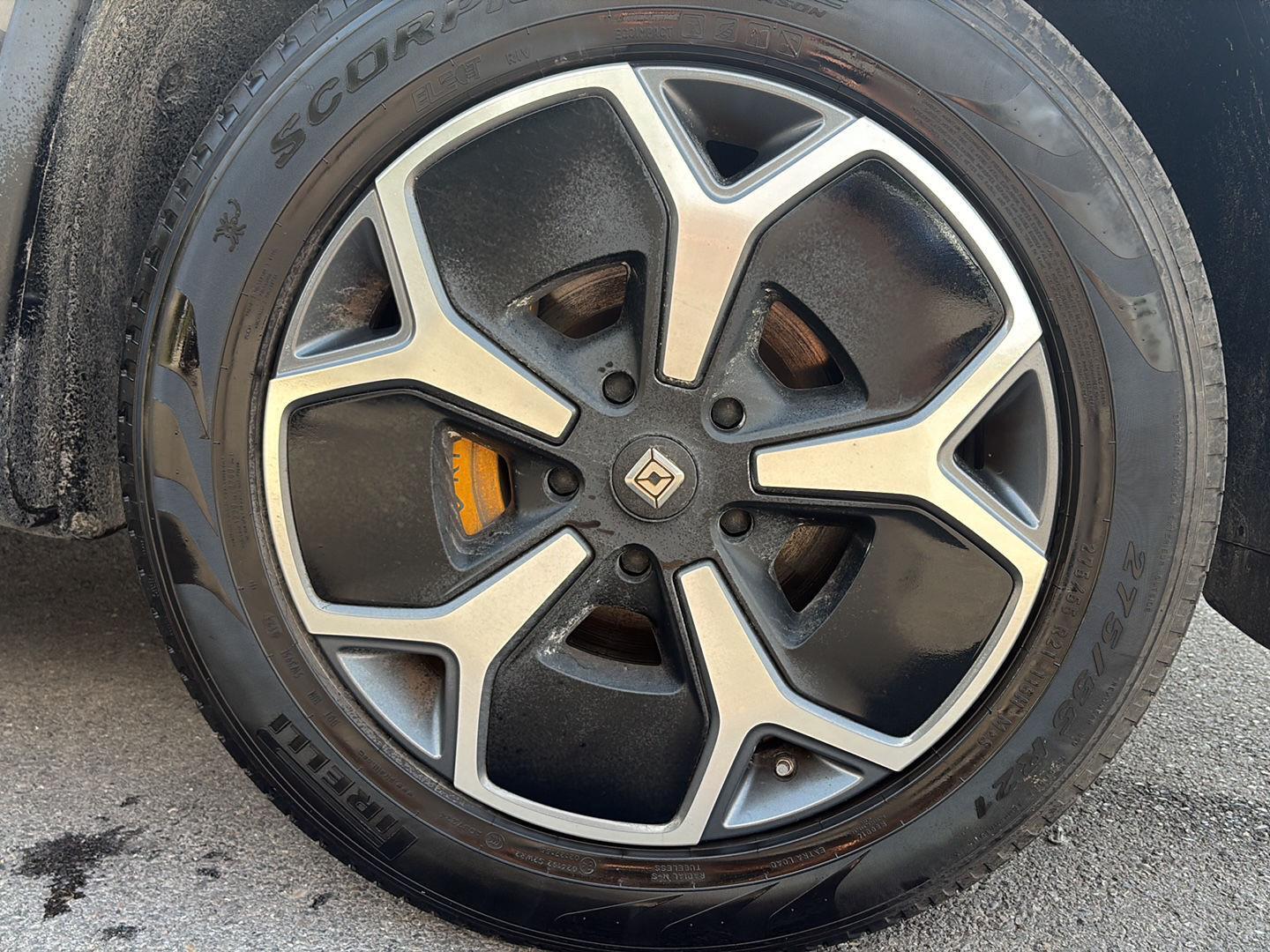 2022 Rivian R1T Adventure - Photo 10