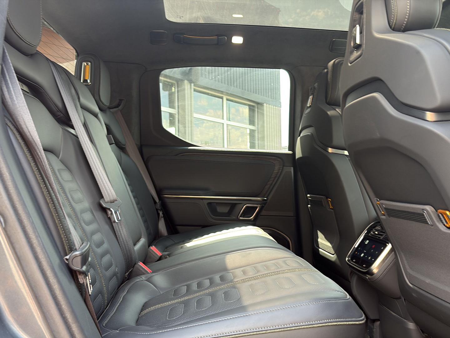 2022 Rivian R1T Adventure - Photo 22