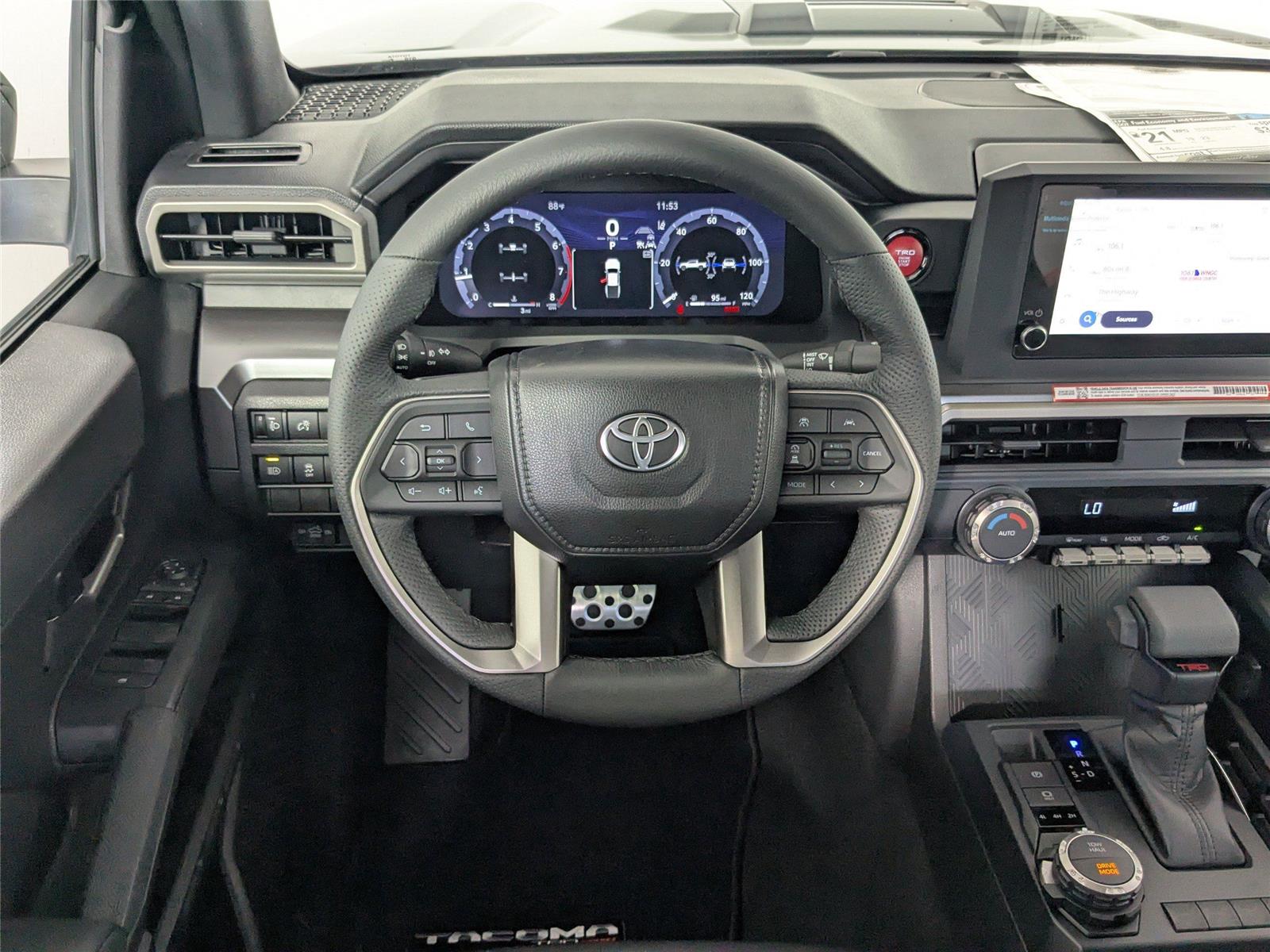 2025 Toyota Tacoma TRD Sport Double Cab photo 2