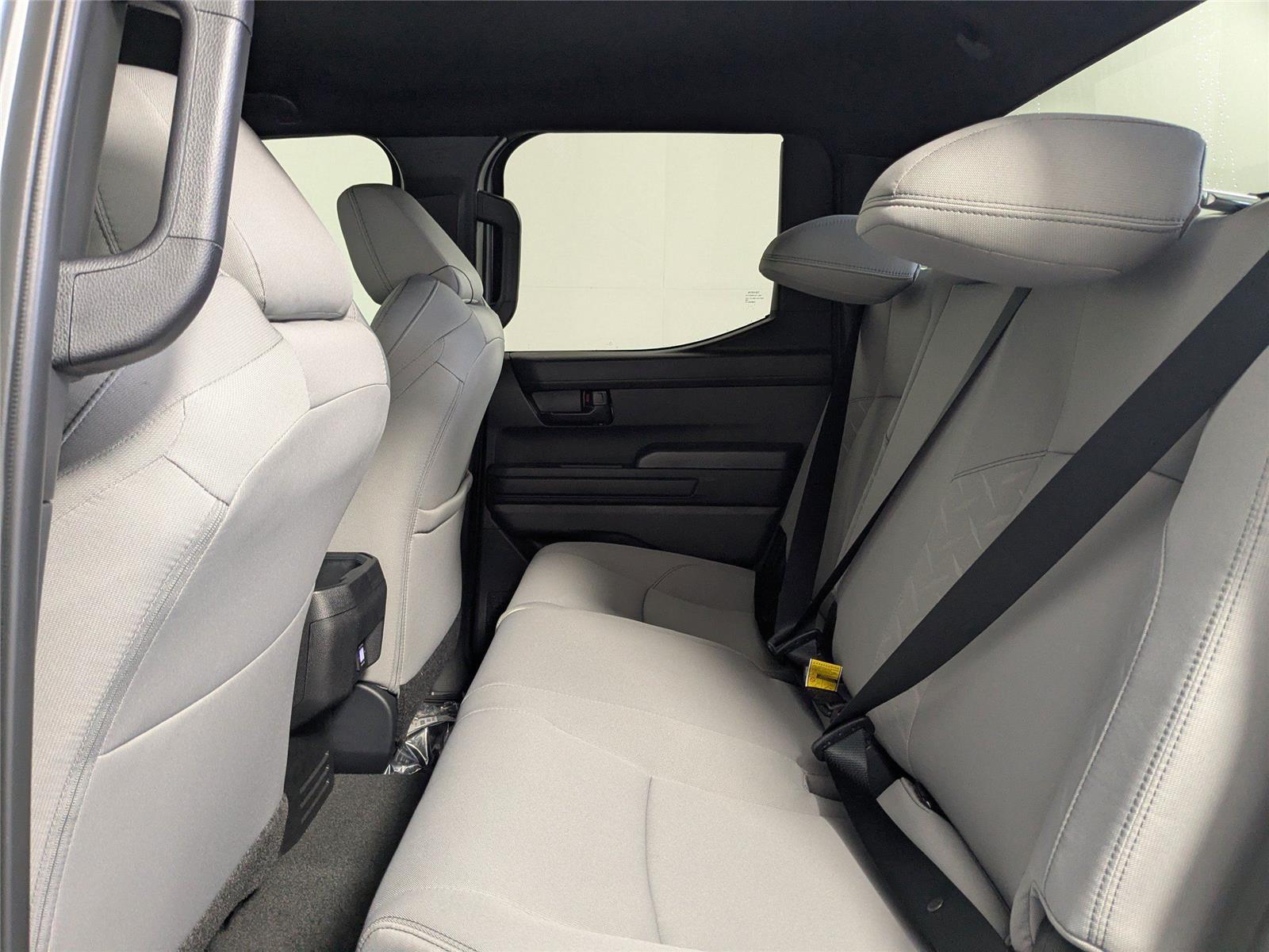 2025 Toyota Tacoma SR5 Double Cab photo 6