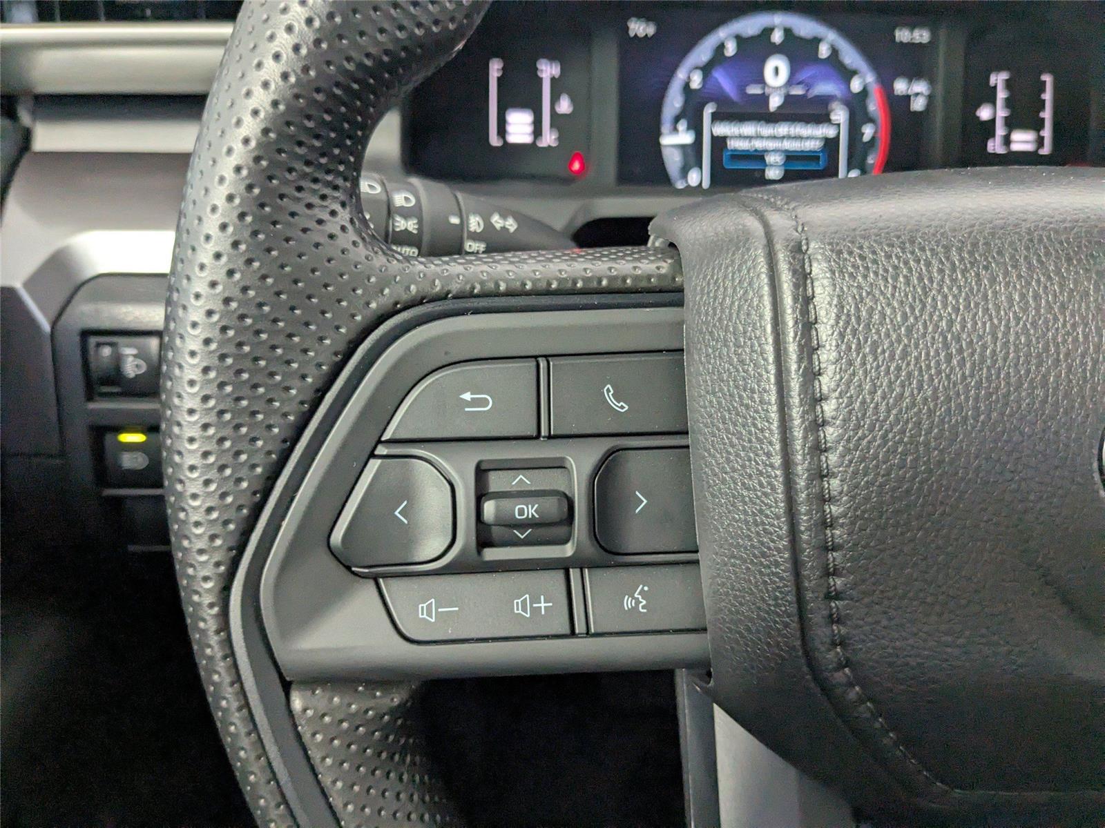 2025 Toyota Tacoma SR5 Double Cab photo 13
