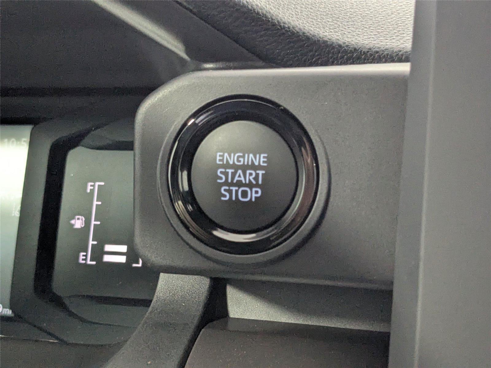 2025 Toyota Tacoma SR5 Double Cab photo 18
