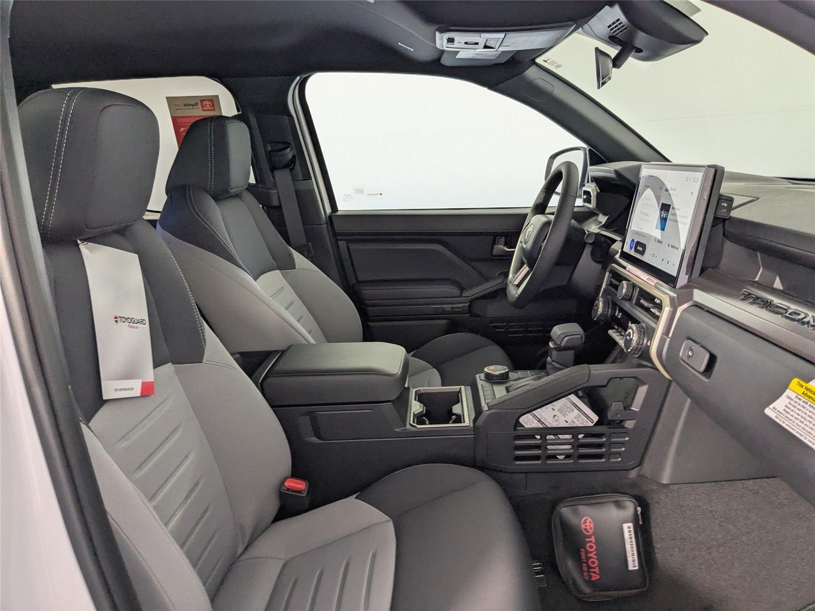 2025 Toyota Tacoma TRD Sport Double Cab photo 3