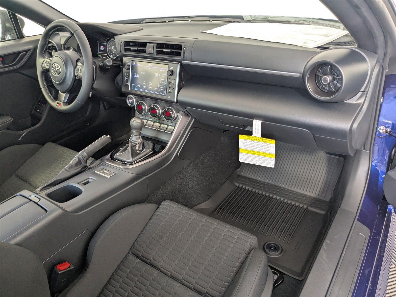 2025 Toyota GR86 photo 4