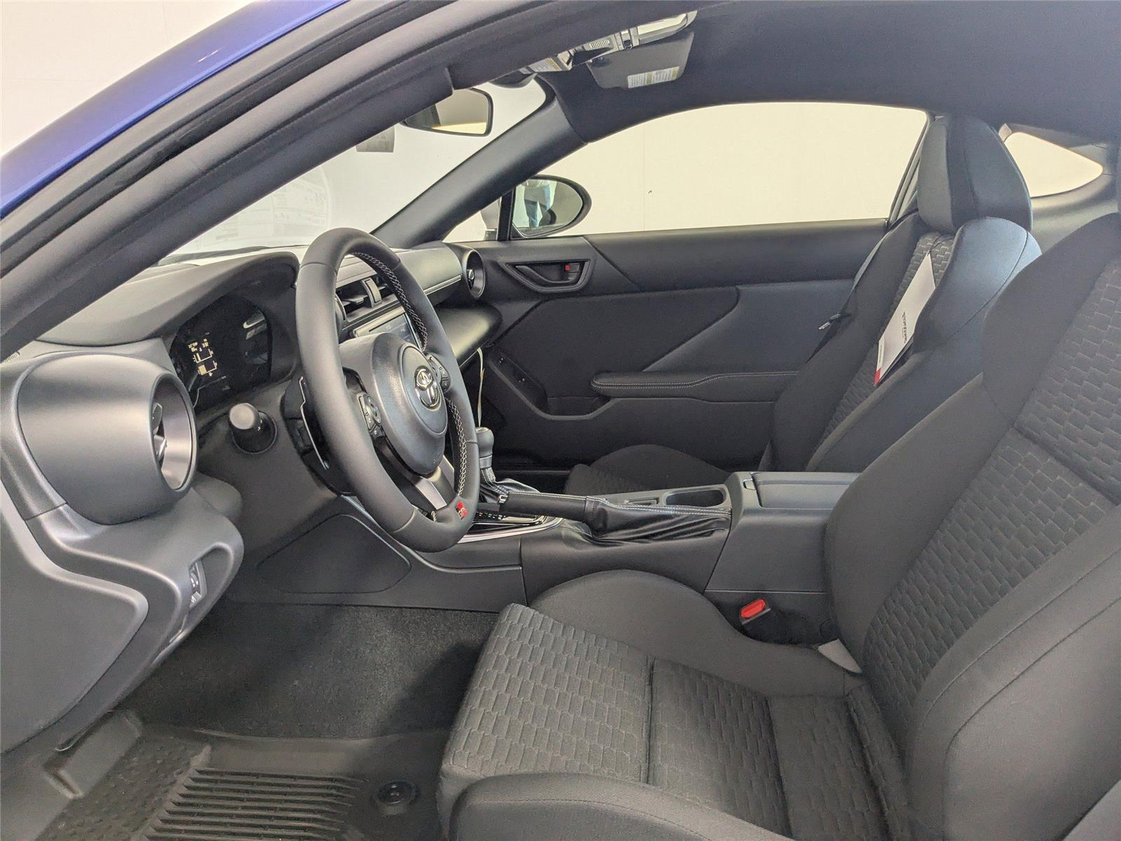 2025 Toyota GR86 photo 5